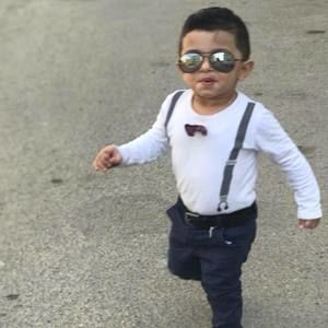 Meet your Posher, Elias